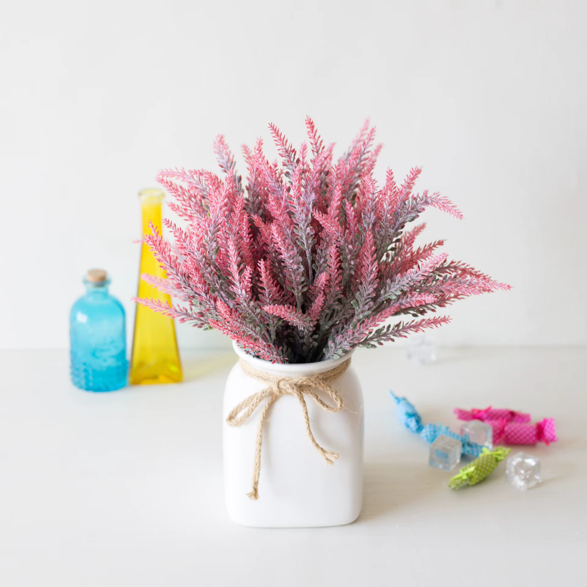 1 paquet de fleurs artificielles en plastique de lavande, Vase décoratif romantique de mariage de Pr