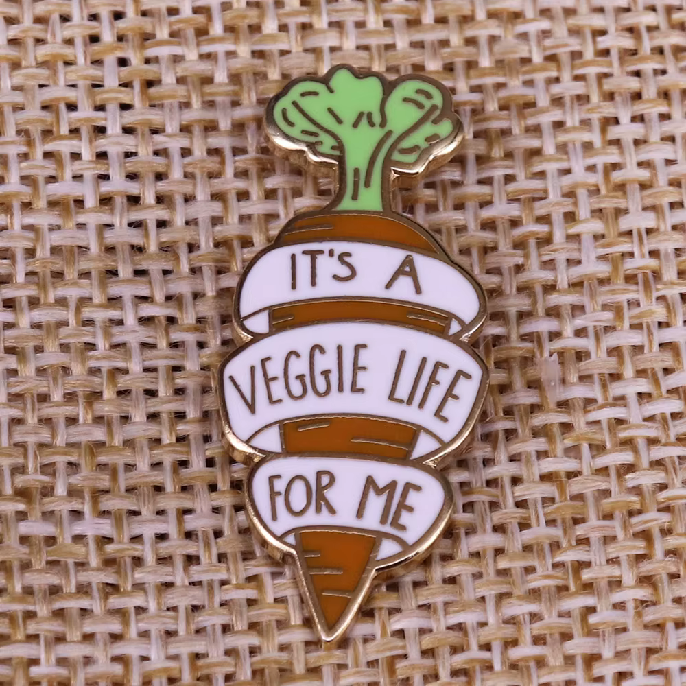 Broche végétalienne en émail, broche à plante alimentée, boue, pas de sang, cadeau