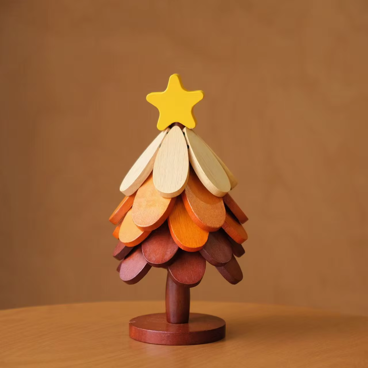 Ensemble de dessous-de-plat en bois naturel de qualité supérieure en forme de sapin de Noël, pliable