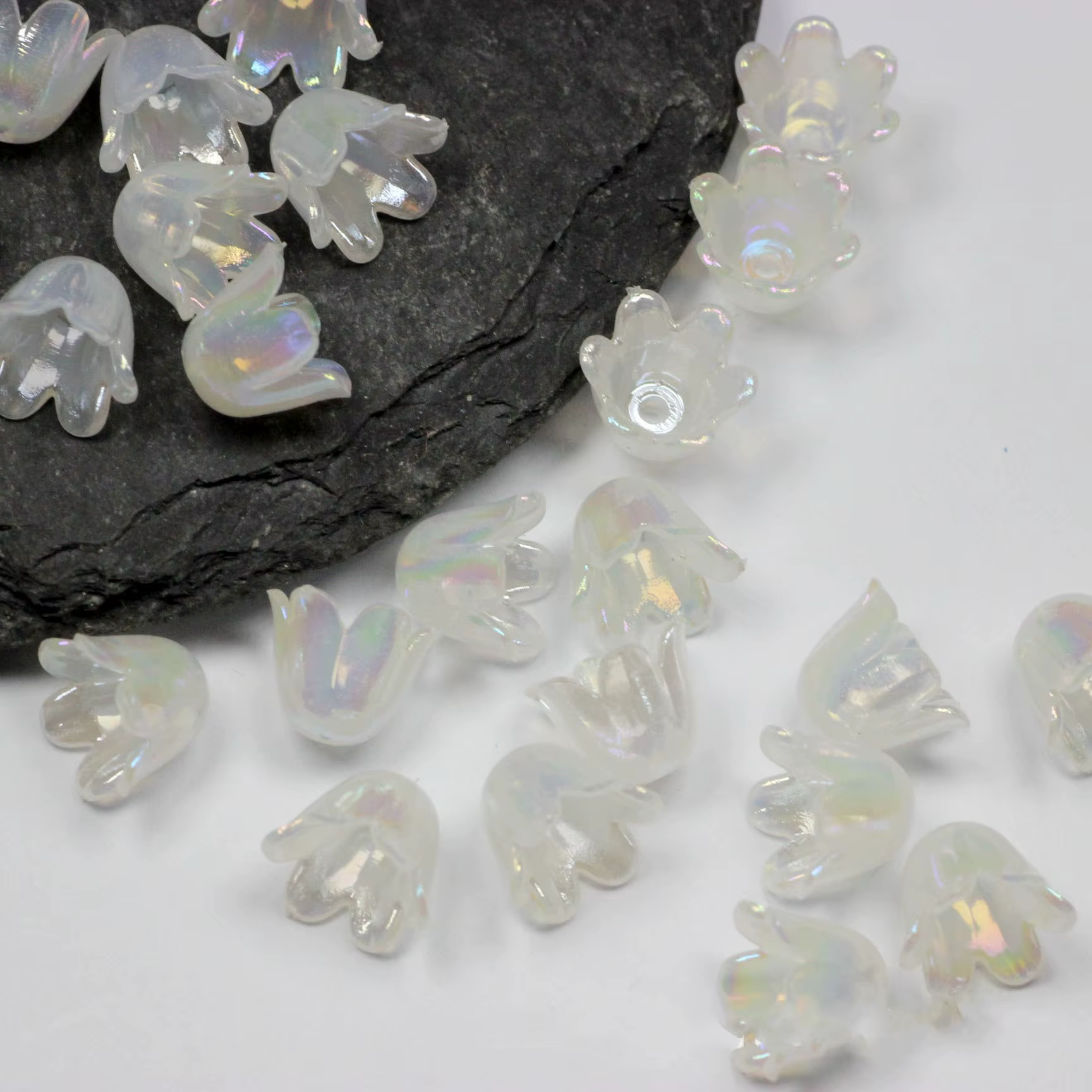 Perles acryliques en forme de fleur trompette, 50 pièces, pour la fabrication de bijoux, épingle à c