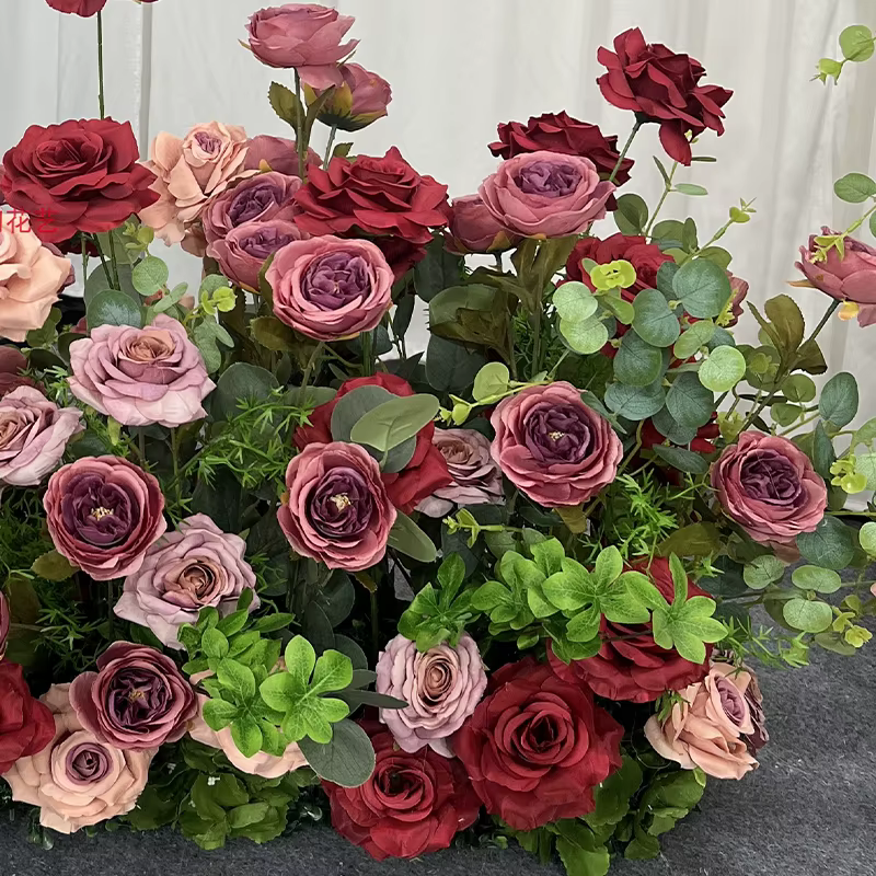 Arrangement floral de roses rouges et feuilles d'eucalyptus vertes de 1,7 m à 2,3 m, décoration de f
