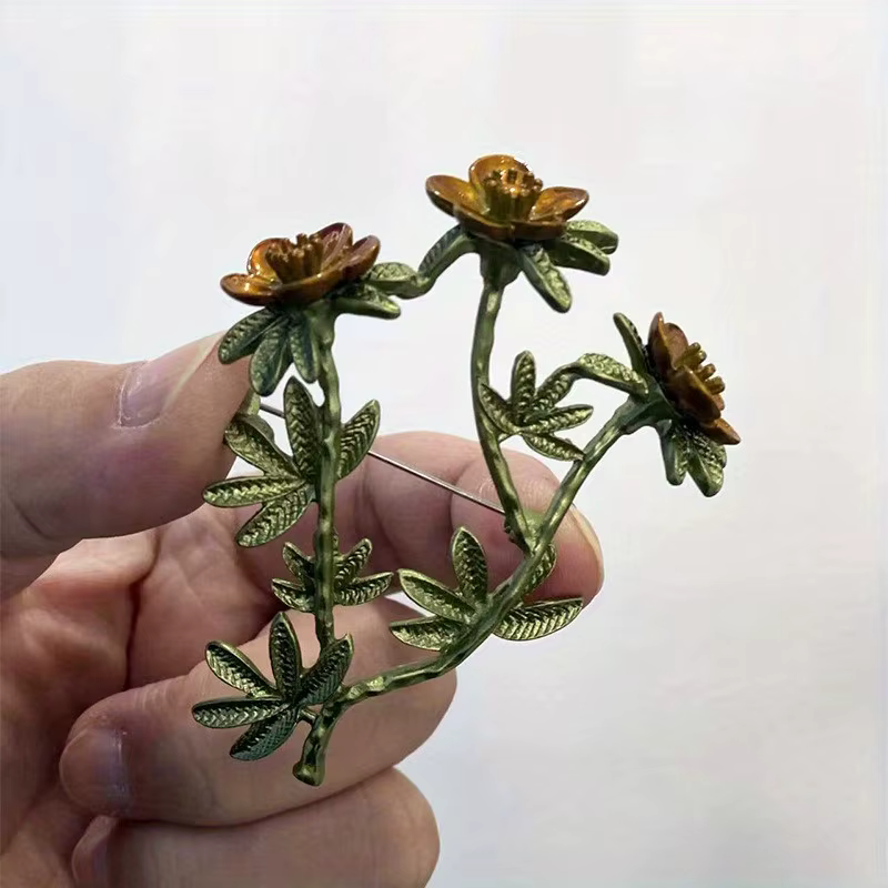 Broche de branche de fleur verte laquée pour dames, accessoires de manteau élégants, fête de banquet
