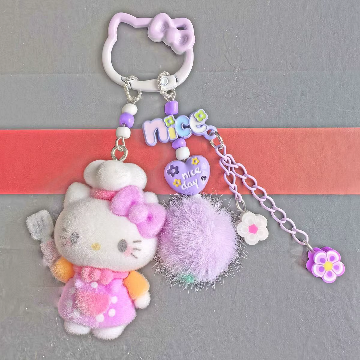 Porte-clés Hello Kitty floqué, breloque de sac, pendentif pompon floral pour accessoire quotidien et