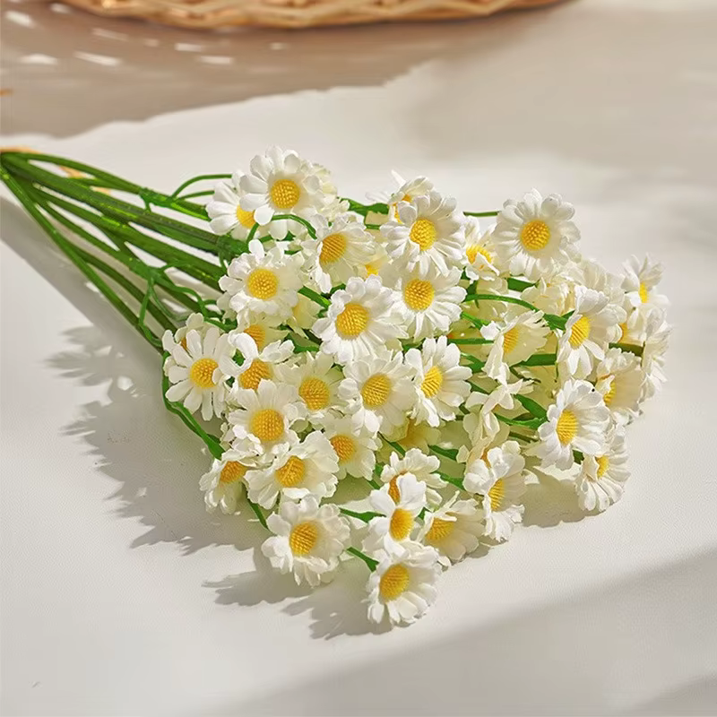 Petite fleur artificielle en soie, type marguerite, pour arrangement de table de banquet, avec fauss
