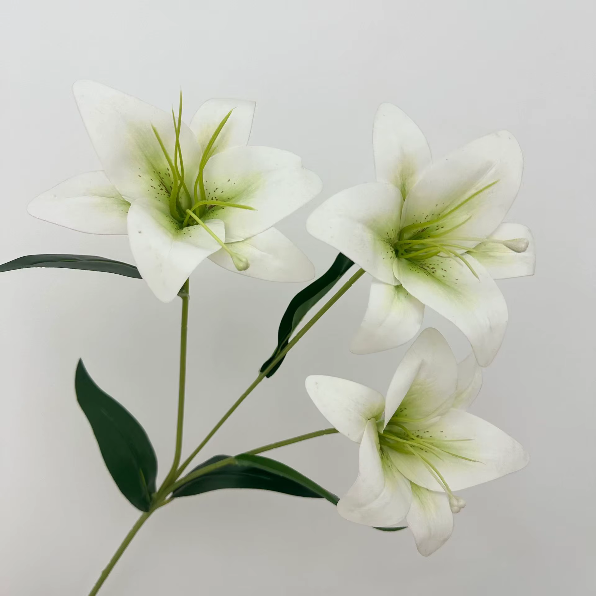 5PCS Branche de Fleur de Lys Artificielle Réaliste Imprimée en 3D Plante de Lys à 3 Têtes pour Décor