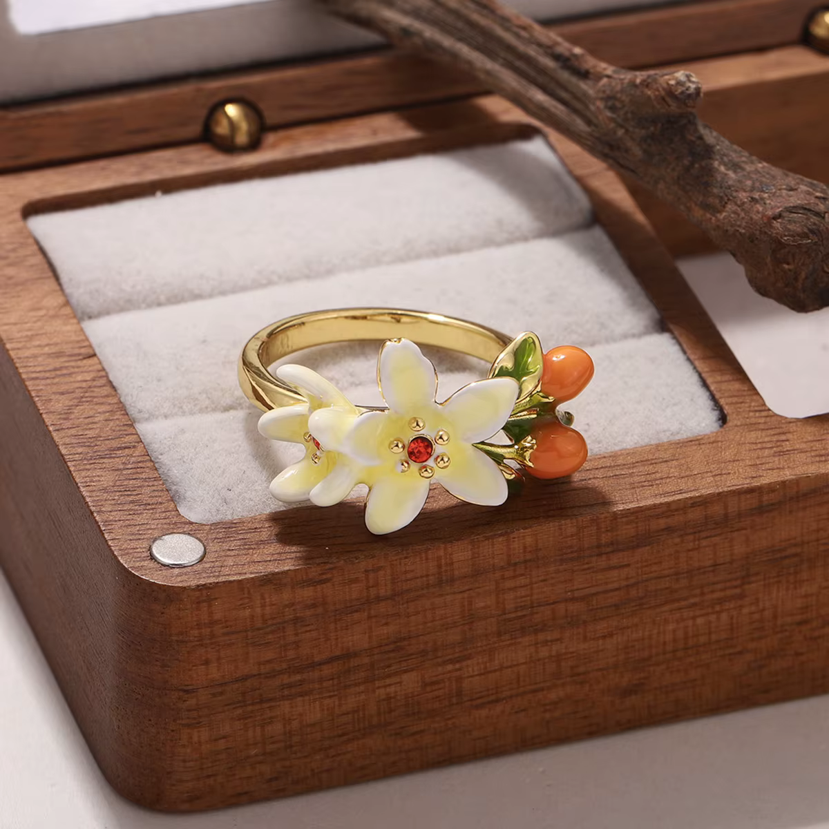 Bague Fleur de Hawthorne Émaillée Rose Plaqué Or 18K pour Femme, Bijou Vintage Tendance