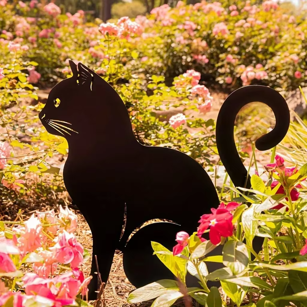 Tiki - Piquets de jardin de famille de chat inspirés décoratifs - Charmant statues extérieures de si