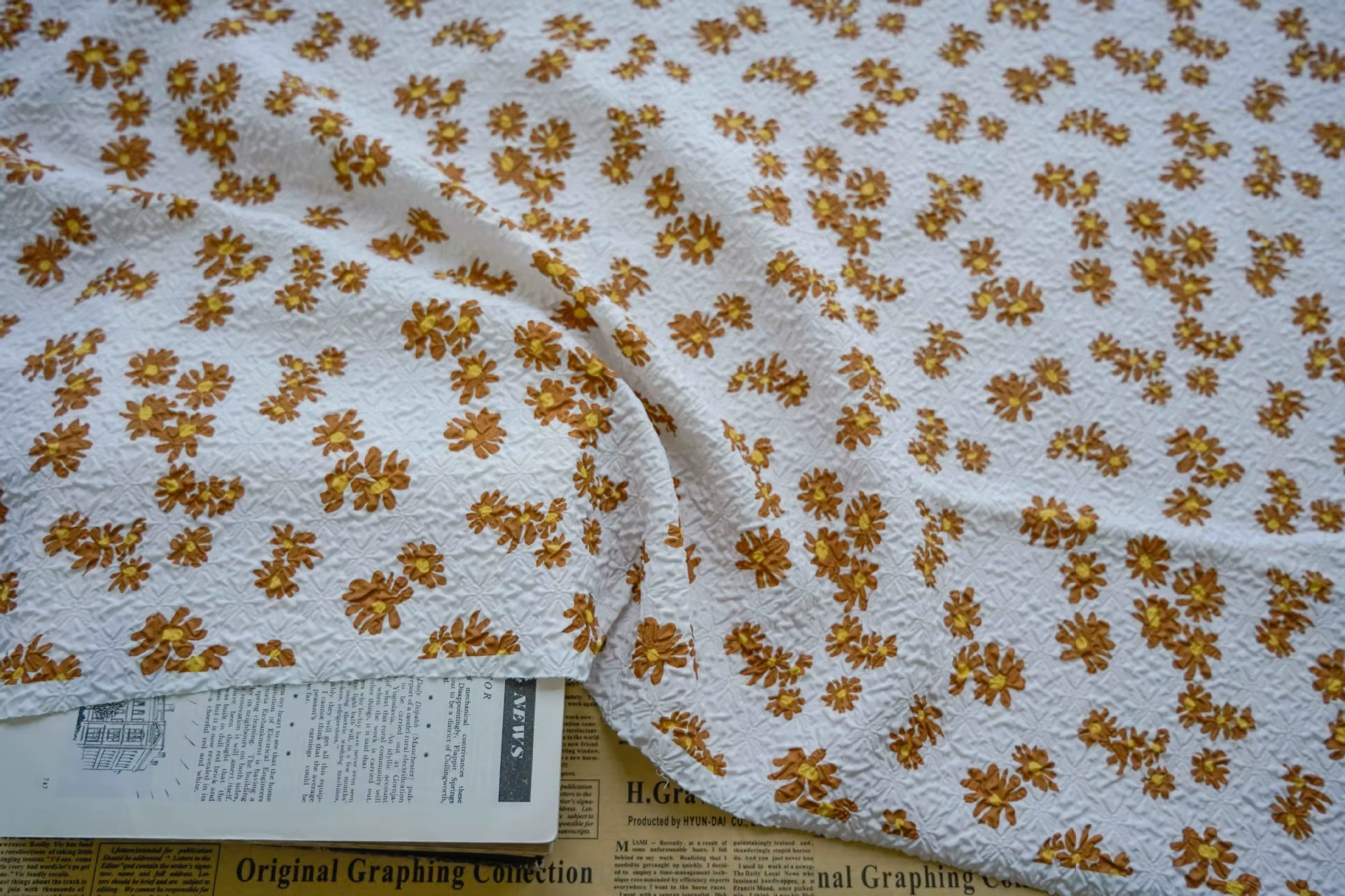 Petit tissu imprimé Floral café au lait, Style littéraire, robe pour femmes, Bouquet de fleurs décor