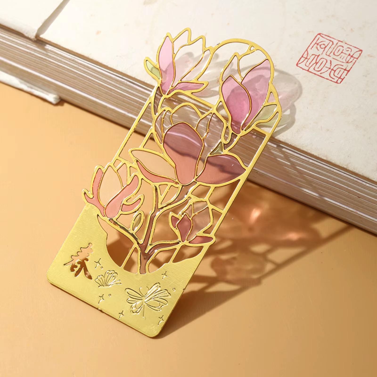 Marque-pages en métal à motif floral ajouré quatre saisons, design floral translucide, marque-pages