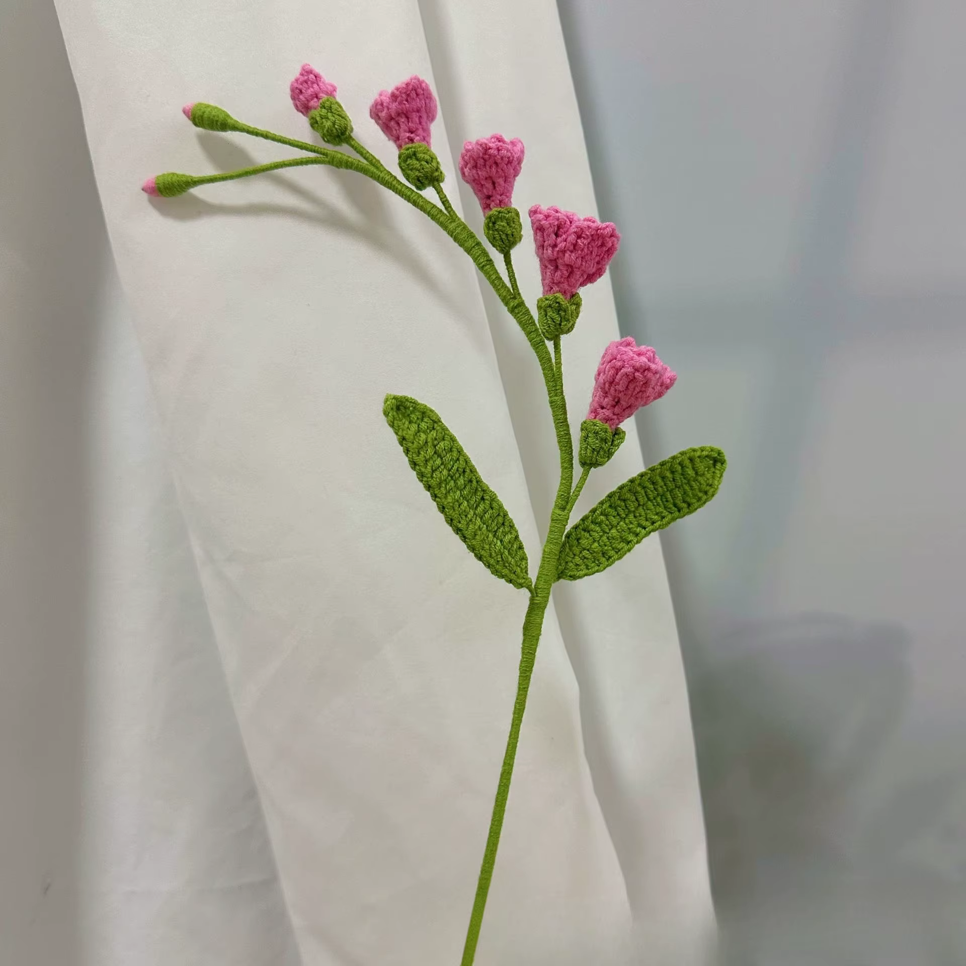 Bouquet de fresie tissé à la main, décoration de maison, fleur artificielle crochetée, cadeau en lai