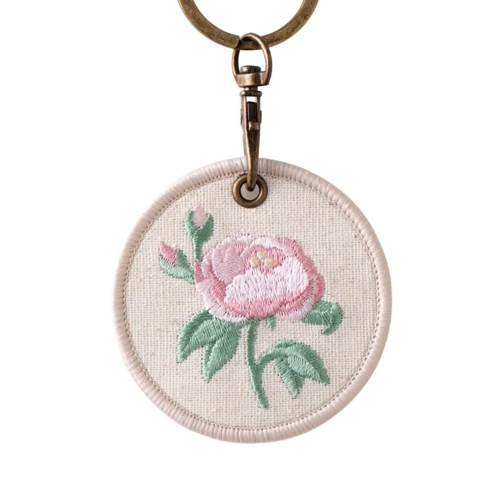 Porte-clés brodé de fleurs, créatif et tendance, rose blanche, rond, double face, avec pendentif clo