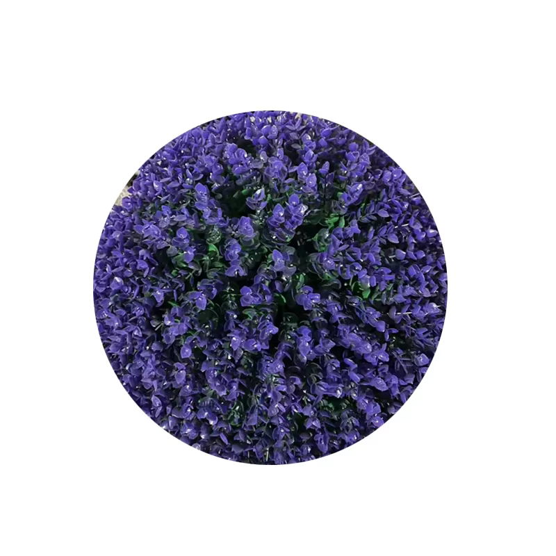 Grande boule de fleurs et de plantes brodées sur mesure