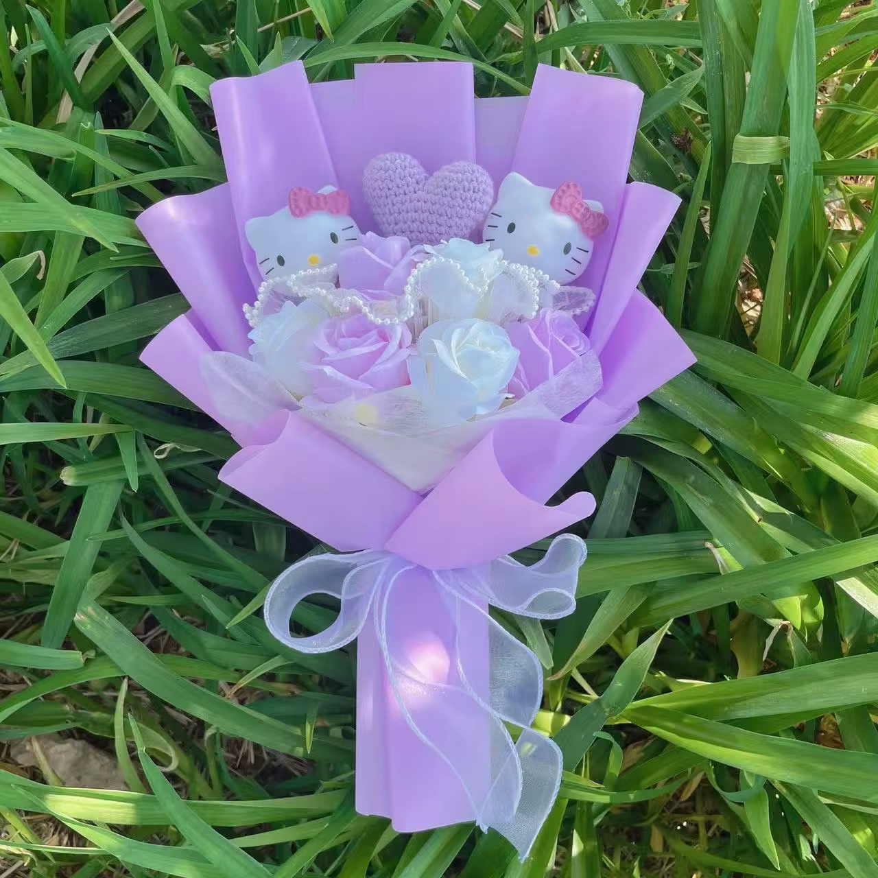 Hello Kitty avec des fleurs artificielles, bouquet romantique fait à la main, cadeaux pour la fête d