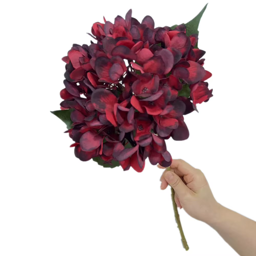 Une branche de fleur d'hortensia artificielle simulée plante d'hortensia pour la décoration de flore