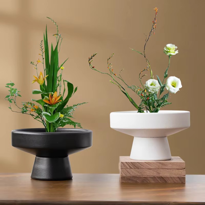 Pot de fleurs rond en céramique