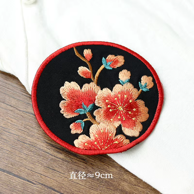Patchs ronds brodés de fleurs à la mode pour vêtements