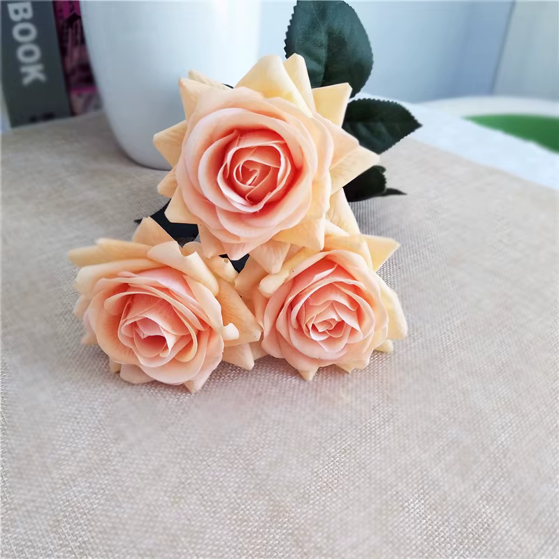 Roses artificielles en Latex