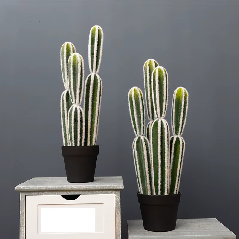 Plante artificielle en pot de style tropical