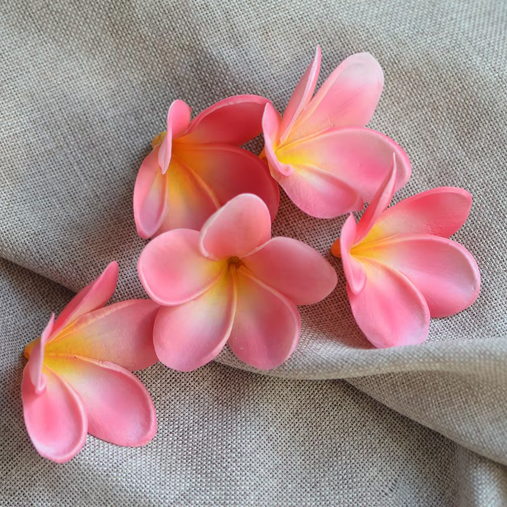 10 pièces fleurs hawaïennes faux Plumeria mousse Frangipani têtes