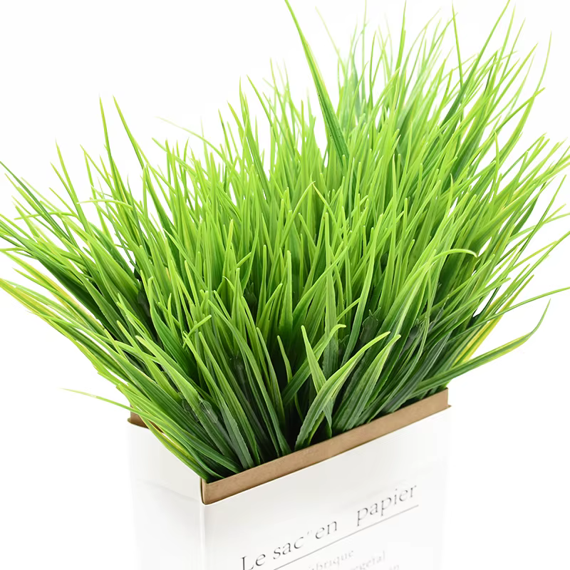 Vase en plastique pour produits ménagers