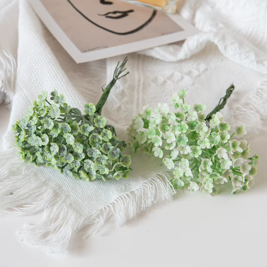 Vase de gypsophile artificiel