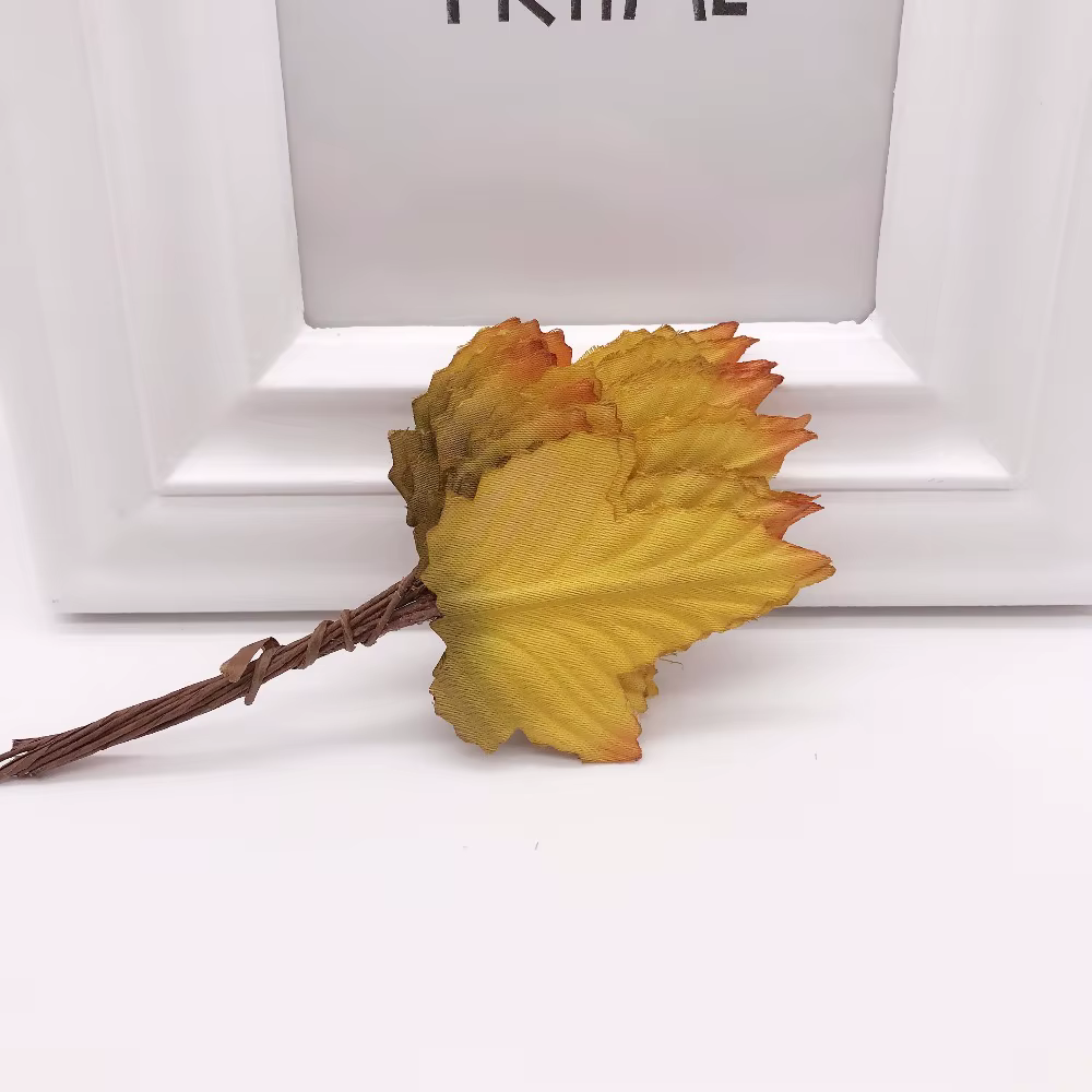 Fleurs artificielles en forme de feuille de soie