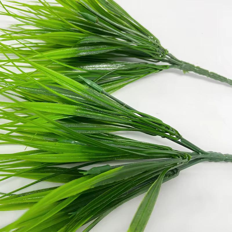 Plante d'herbe artificielle en plastique à 7 branches