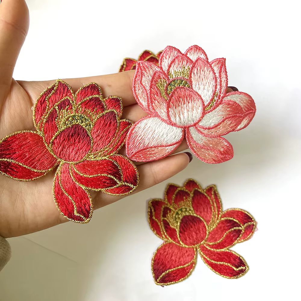 Applique de fleur Annie brodée