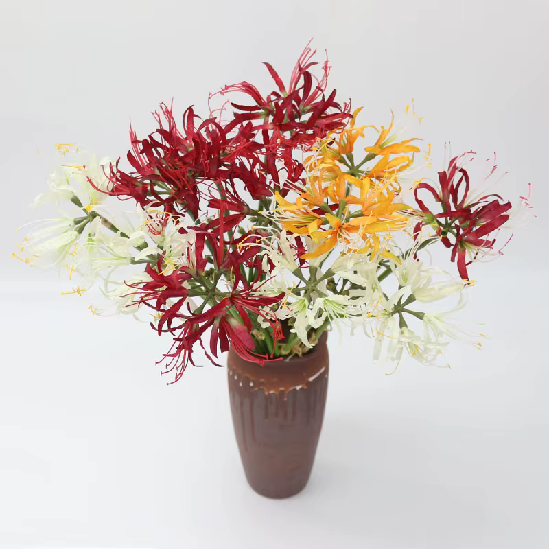 Fleur artificielle Lycoris radiata pour la décoration de table de salon