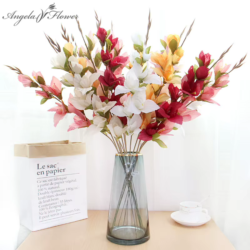 Décor de branche de fleur de glaïeul