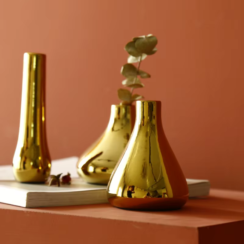Vase en céramique pour fleur séchée