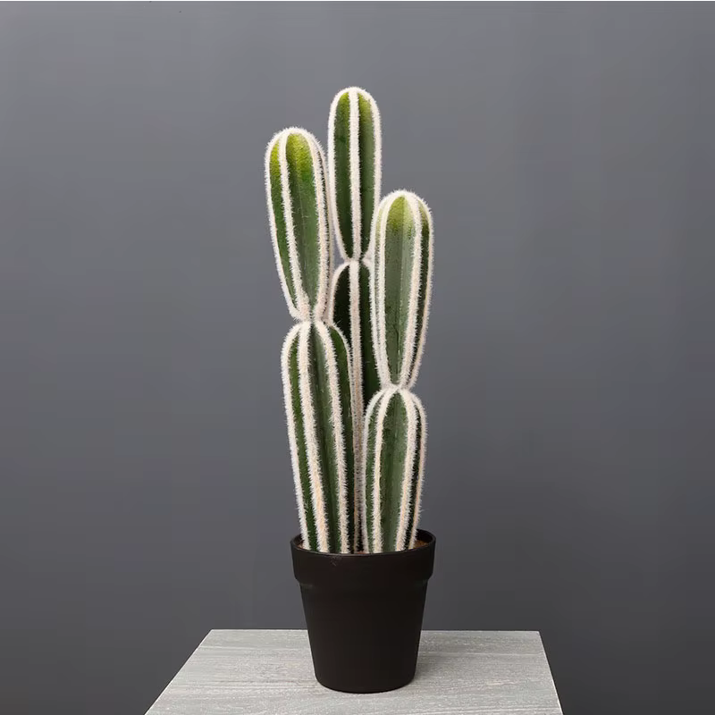 Plante artificielle en pot de style tropical