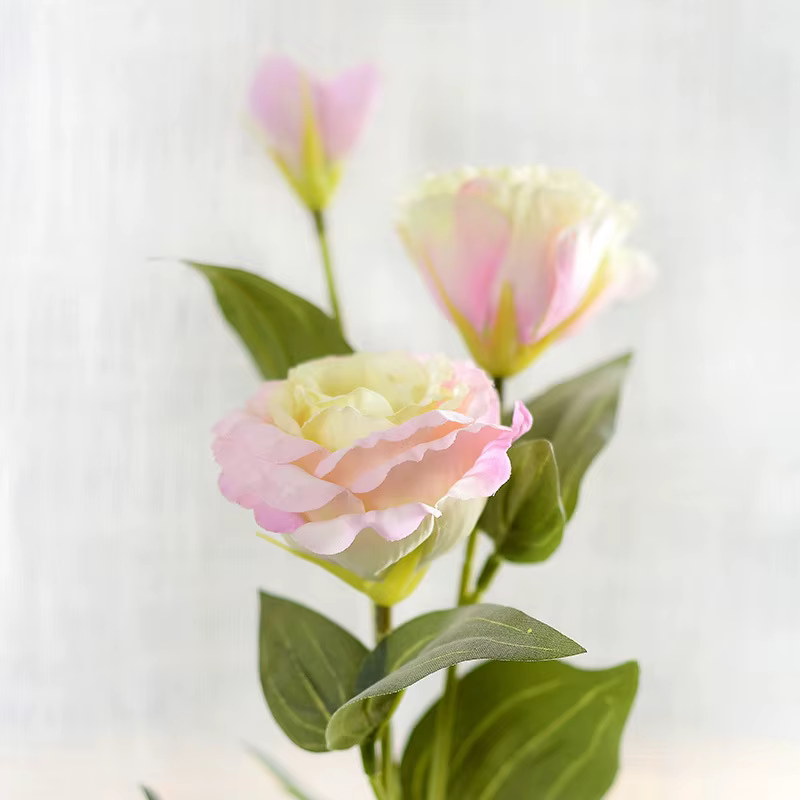 Fleur d'Eustoma artificielle