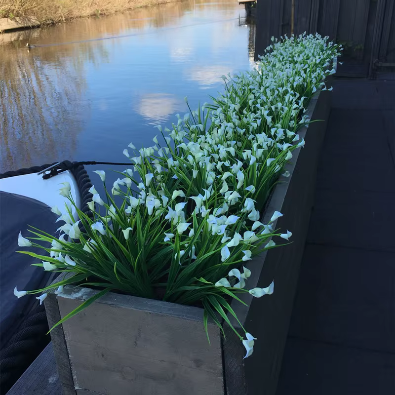 Mini calla artificielle avec cuir chevelu