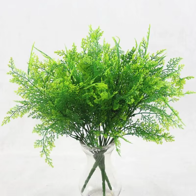 Plantes artificielles en plastique d'eucalyptus