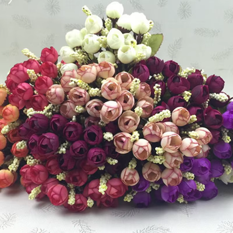 Nouvel Arrivage – Bouquet de 15 petites roses à bourgeons
