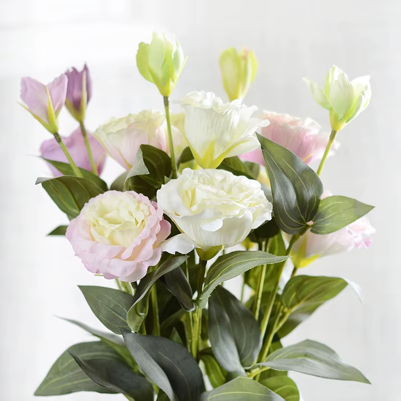 Fleur d'Eustoma artificielle