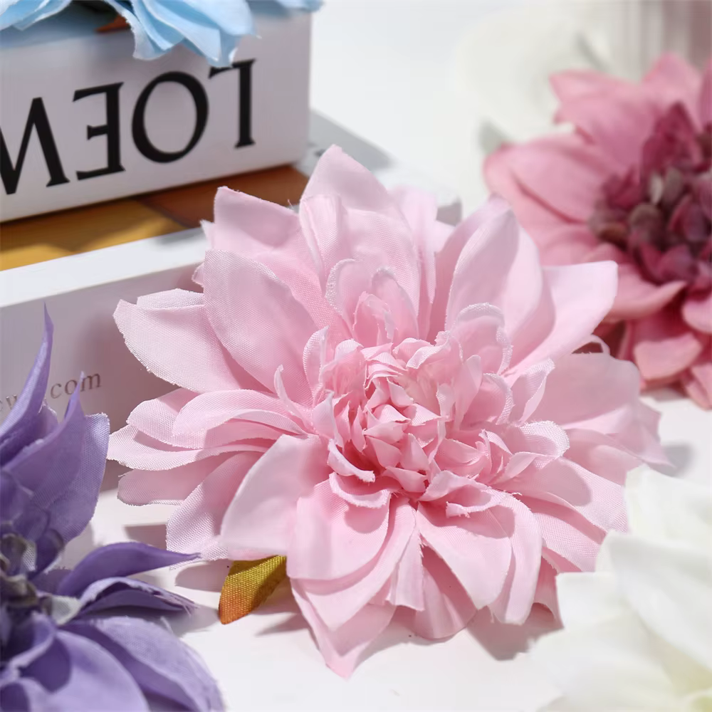 Grande fleur artificielle de Dahlia
