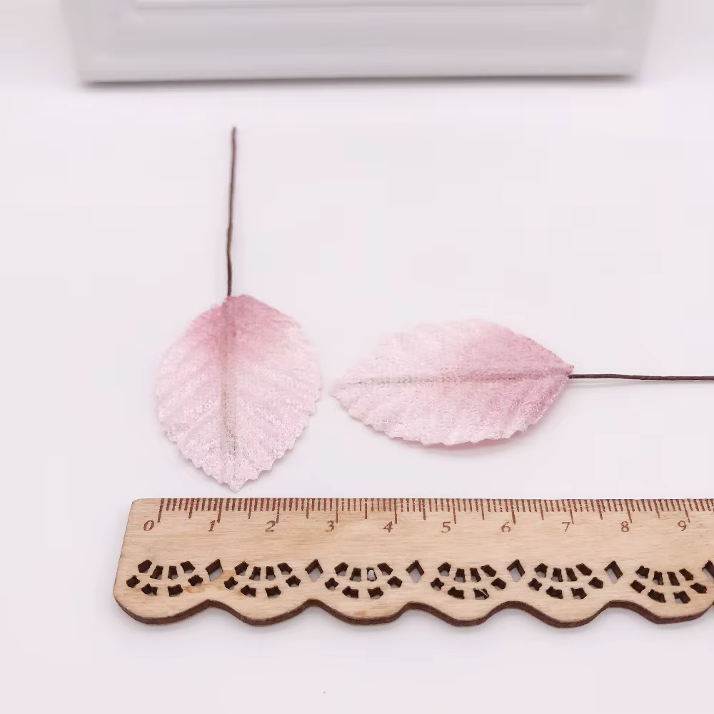 Fleurs artificielles en forme de feuille de soie