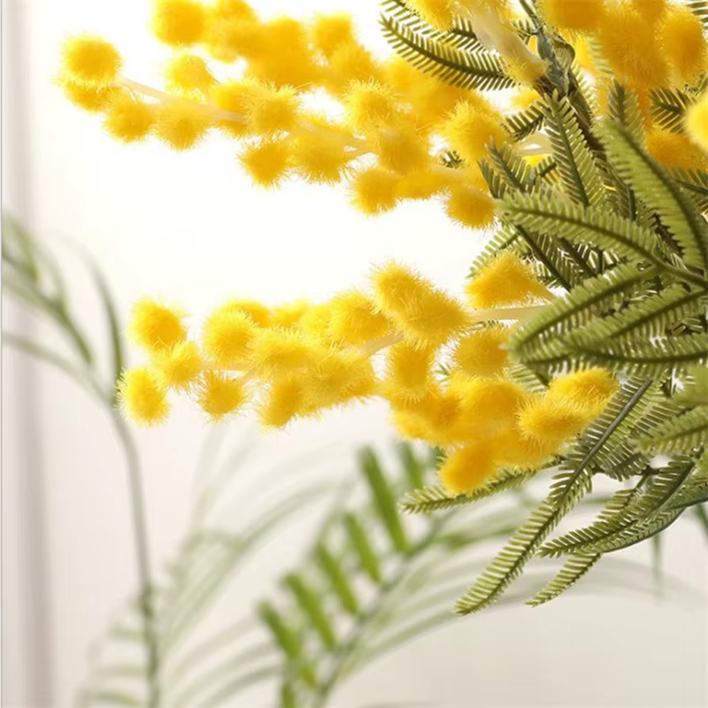 Fleurs artificielles en acacia