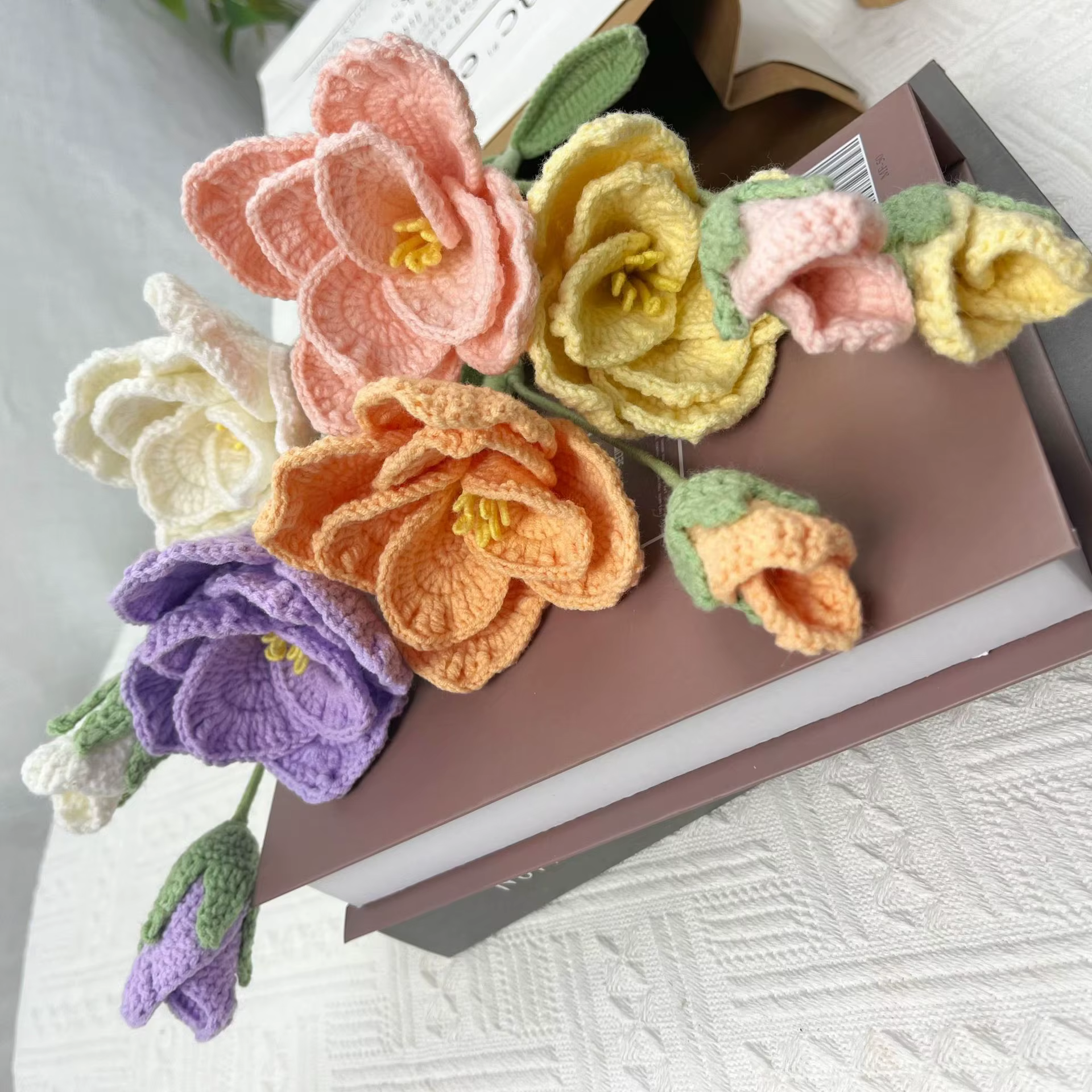 Bouquet tricoté de fil