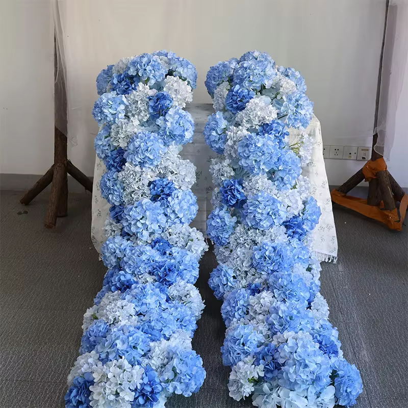 Ornement fleur en soie hortensia bleue