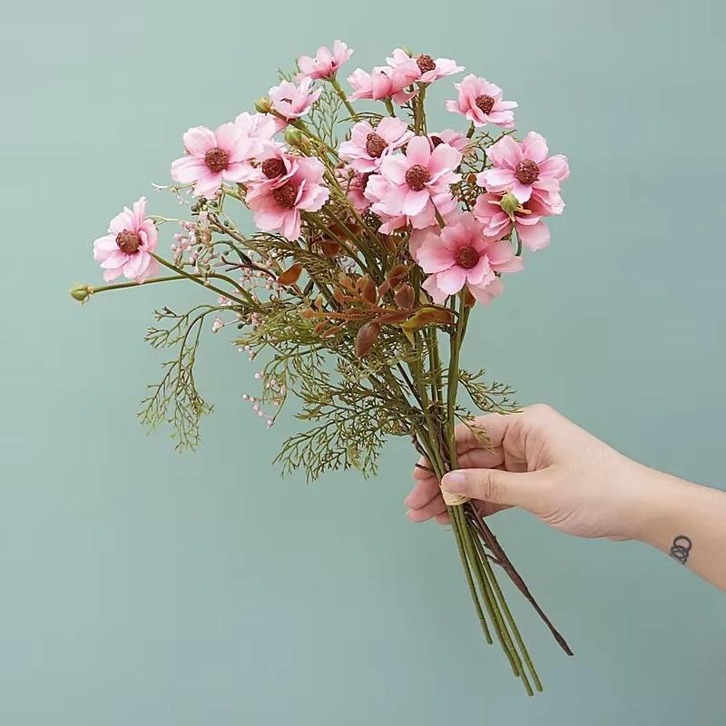 Bouquet de fleurs artificielles vintage