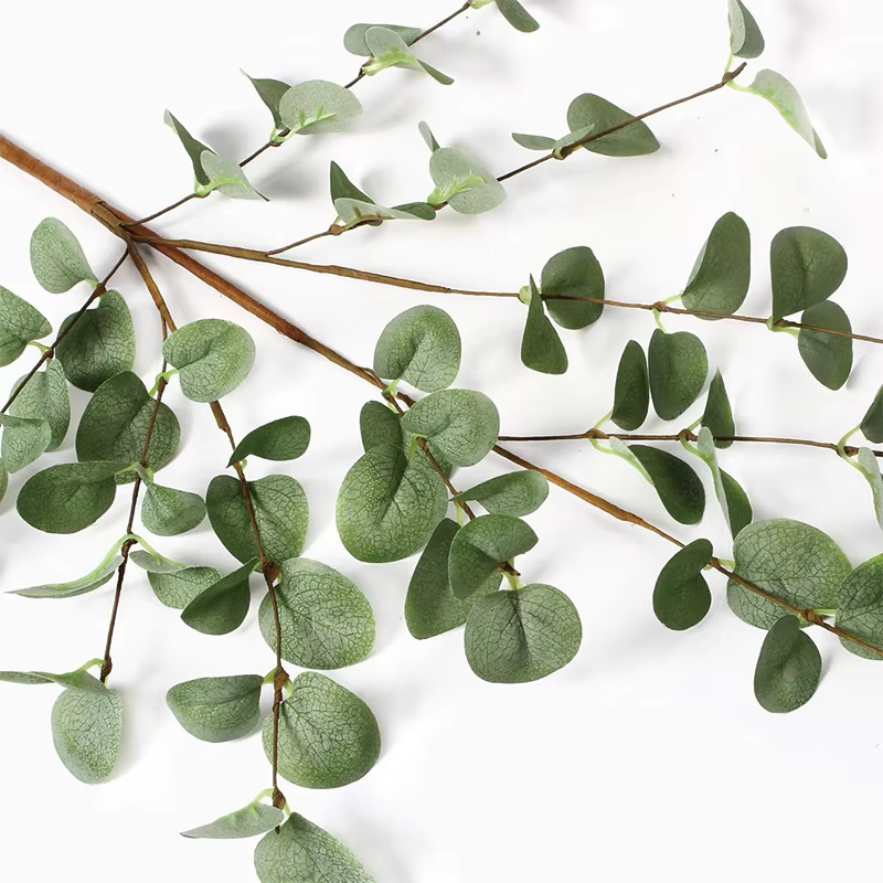 Plantes artificielles d'eucalyptus de hauteur