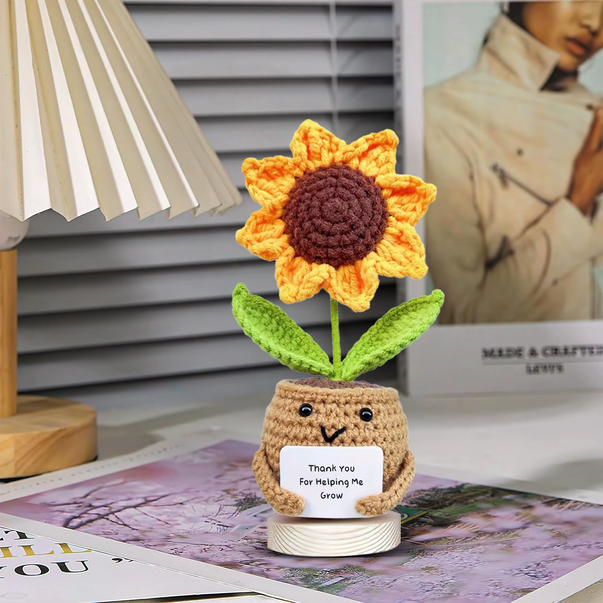 1 pièce de plante de tournesol au crochet en pot
