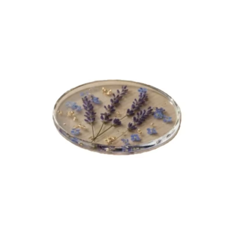Sous-verres en acrylique avec fleurs pressées