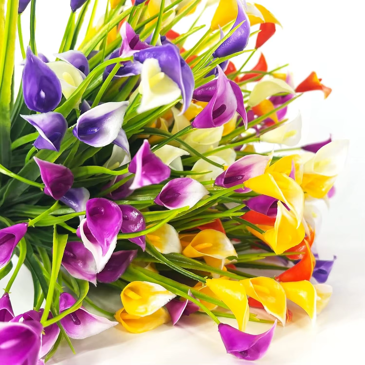 Bouquet de lys calla artificiels en plastique de 33 cm