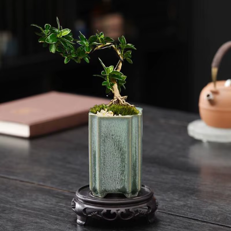 Pot de fleurs carré en porcelaine