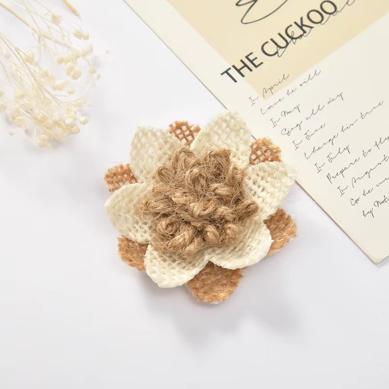 10 pièces de fleurs en toile de jute vintage