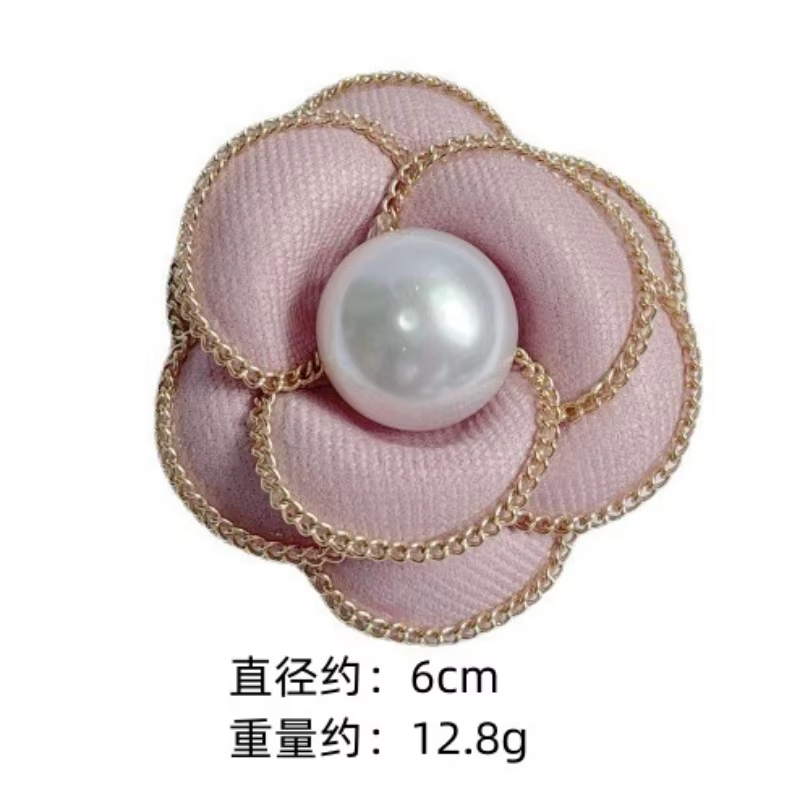Broche en tissu avec perles et fleurs pour femmes